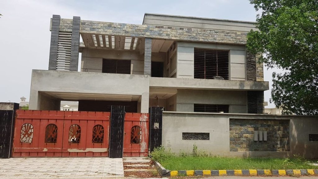 1-kanal-house-grey-structure-for-sale-in-city-housing-society-gujranwala_1